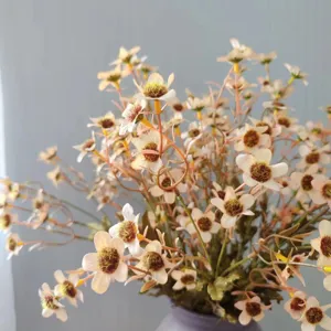 Artificial chamomile wild chrysanthemum silk flower bouquet oil painting autumn style detail