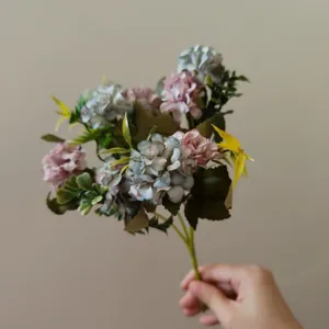 9-Kopf künstlicher Blumenstrauß Fake Hortensie Handwerk Dekor für das Zuhause Styling