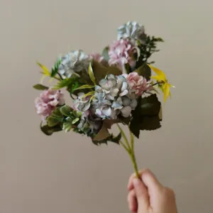 Künstlicher Blumenstrauß Mehrkopf Kunsthortensie Seidenblume DIY schöne Heimdekoration.
