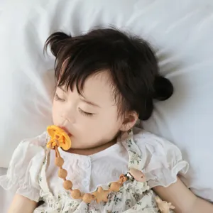 Silikon Baby Schnuller Kette Beissring sichere Zahnungshilfe Haengeseil fuer Saeuglinge.