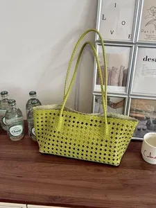 Womens Retro Embossed Woven Shoulder Bag PU Leather Casual Tote Bag Fashion Simple Daily Commuting Handbag