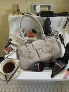 Korean ins style motorcycle handbag y2k sweet cool tote bag detail view, casual commuter bag