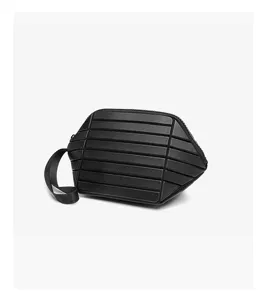 Black geometric pattern portable handbag versatile fashion cosmetic lipstick storage pouch detail