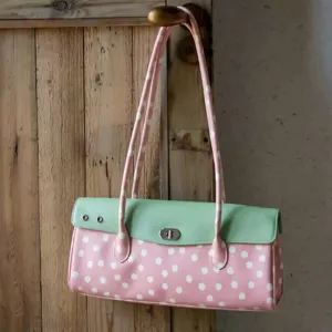 Femmes Cabas PVC Fraise Jelly Color-Block Pois Sac à Main Rabat Mignon Sous les Aisselles Sac Bandoulière Style Bonbon