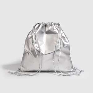Silberner Metallic Kordelzug Rucksack, leichter Freizeit Beutelrucksack fuer Damen.