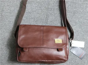 Vintage brown PU leather men messenger bag casual retro shoulder bag student crossbody bag detail