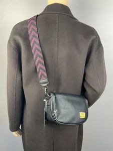 Men women fashion casual crossbody bag stylish crescent shoulder bag daily commuter bag