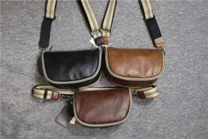 Men saddle crossbody bag retro PU leather shoulder bag casual messenger bag fashion style.