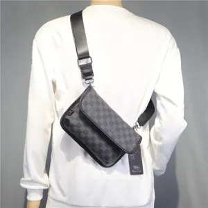 Sac Bandoulière Homme en Cuir PU Damier Vintage Décontracté Sac Messager à Rabat Imperméable Mode Sac d'Épaule