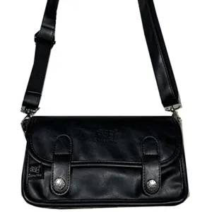 Vintage black PU messenger bag for daily use, stylish retro crossbody shoulder bag.