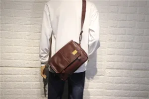 Men's brown leather messenger bag, stylish horizontal crossbody bag for daily casual wear.