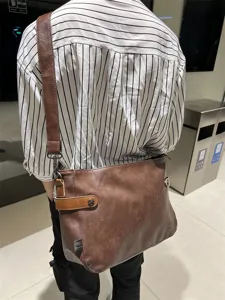 Sac bandoulière en cuir vintage pour homme, grande capacité sac d'affaires.