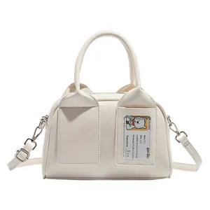 Bolso de mano de bolos de cuero texturizado blanco bolsa de almohada con ranura.