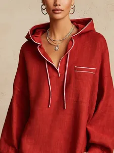 Robe courte décontractée de villégiature à capuche et manches longues en lin rouge texturé