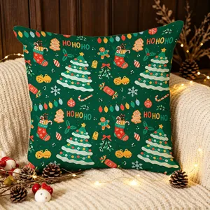 Weihnachtlicher Kissenbezug mit festlichen Mustern und gemütlicher Stoffstruktur.