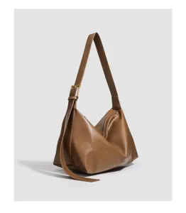 Stylish women brown slouchy shoulder bag, large capacity PU leather daily commuter tote bag.