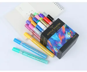 Vista detallada del juego de rotuladores acrílicos de colores con 24 tonos vibrantes y caja.