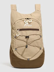 Lightweight foldable outdoor backpack for men and women, waterproof casual travel daypack in khaki.