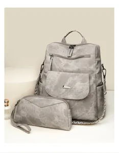 Detailansicht Damen Rucksack Set, vintage grauer Kunstleder Rucksack mit Handtasche.