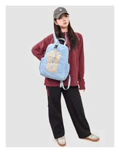 Detailed view of lightweight large-capacity casual backpack, ideal for travel and outdoor hiking.