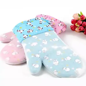 Silikon Hitzebestaendige Kuechen Ofenhandschuhe mit niedlichem Panda Muster zum Backen Schutz.