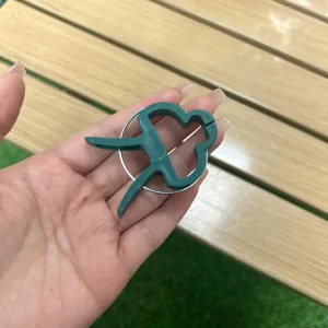 Green plastic plant garden clips for tomatoes and flowers, durable fixing tools for climbing plants