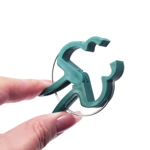 Green garden plant clips plastic tomato support clips for flowers and vines gardening tools