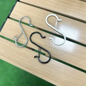 Ganchos para colgar en forma de S versátiles con cierre de seguridad para el hogar.