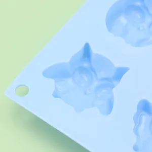 Blue silicone owl cake mold 15-cavity ice cube tray kitchen baking tool for pudding jelly.