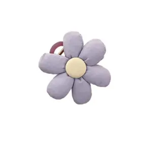 Molla per capelli a fiore viola per donna, design imbottito elegante per acconciature chic.