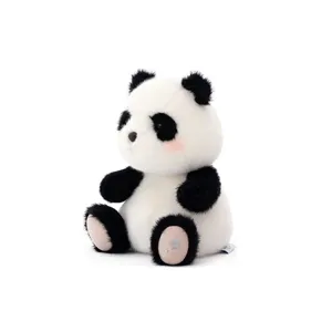 Schattige mini pluche panda knuffel met zachte vacht, roze wangen en sterdetail voor kinderen.