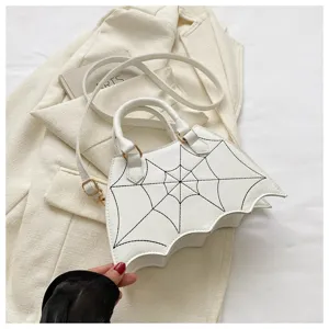 Bolso de hombro de cuero PU de murciélago de Halloween bolso gótico moderno para mujer.