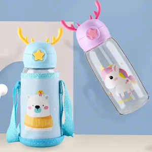 Kids straw water bottle 700ml large capacity cute cartoon design for school children daily use