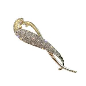 Élégante pince à cheveux queue de poisson en strass pour femmes, griffe dorée pour coiffures.