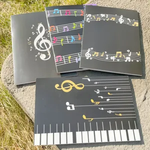 A5 Klavier Musik Notizbuch weiches Heft mit süßen Noten und Tastatur Design für Schüler.