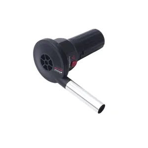 Vue détaillée du souffleur de barbecue électrique portable avec buse métallique et compartiment.