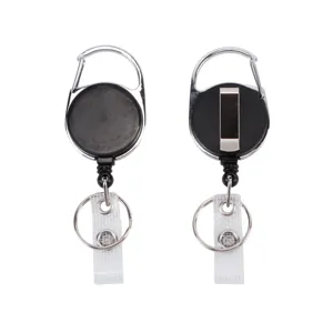 Uittrekbare badgehouder met metalen frame, karabijnhaak, riemclip en sleutelhanger.