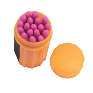 Outdoor survival winddichte lucifersdoos set met roze koppen voor noodgevallen.