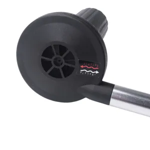 Vue détaillée du souffleur de camping en plein air, outil électrique barbecue portable.