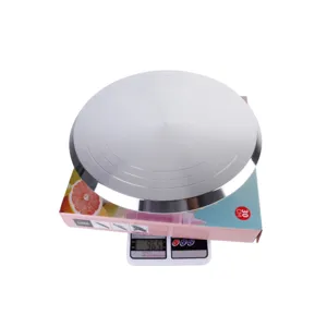 Details of 12 inch aluminum alloy cake turntable with smooth rotating base and anti slip lines.