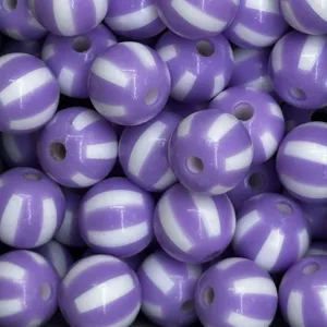 Detalle cuentas acrílicas rayas morado blanco, cuentas redondas lisas para joyería DIY.