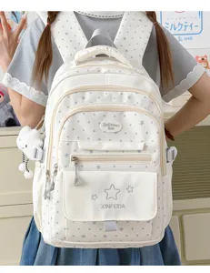 Detailansicht des süßen Sternen-Schülerrucksacks mit großer Kapazität für Mädchen.