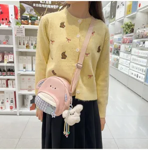 Süße rosa Leinwand Umhängetasche für Mädchen, weiches Plüsch Welpen Design, perfekte Schultasche.