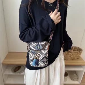 Ethische Quasten Umhaengetasche mit buntem gewobenem Riemen fuer Damen Alltag Mode Trend