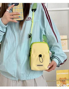 Mini bolso bandolera para teléfono estilo INS coreano, bolsa ligera y casual.