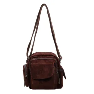 Sac à bandoulière décontracté marron en toile avec plusieurs compartiments zippés et sangle