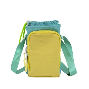 Lightweight color-block water bottle bag, casual outdoor sports crossbody phone bag for women.