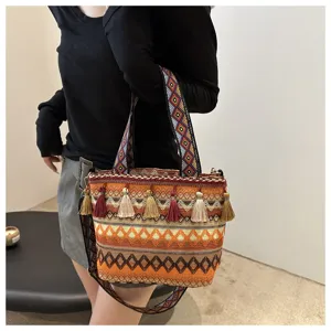 Ethischer Stil Quasten gewebte Tote Tasche mit geometrischem Muster fuer den Alltag.