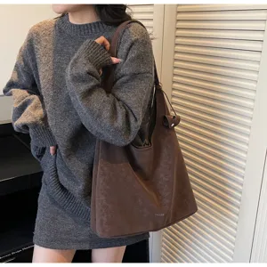 Autumn winter vintage large capacity shoulder hobo bag casual tote bag for women daily fashion.