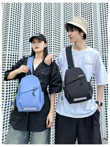 Sac de poitrine unisexe élégant et léger pour le sport en plein air et la randonnée quotidienne.